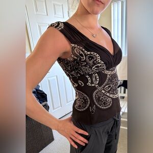 Elie Tahari Black and Cream Paisley V-Neck Sleeveless Blouse 100% Silk